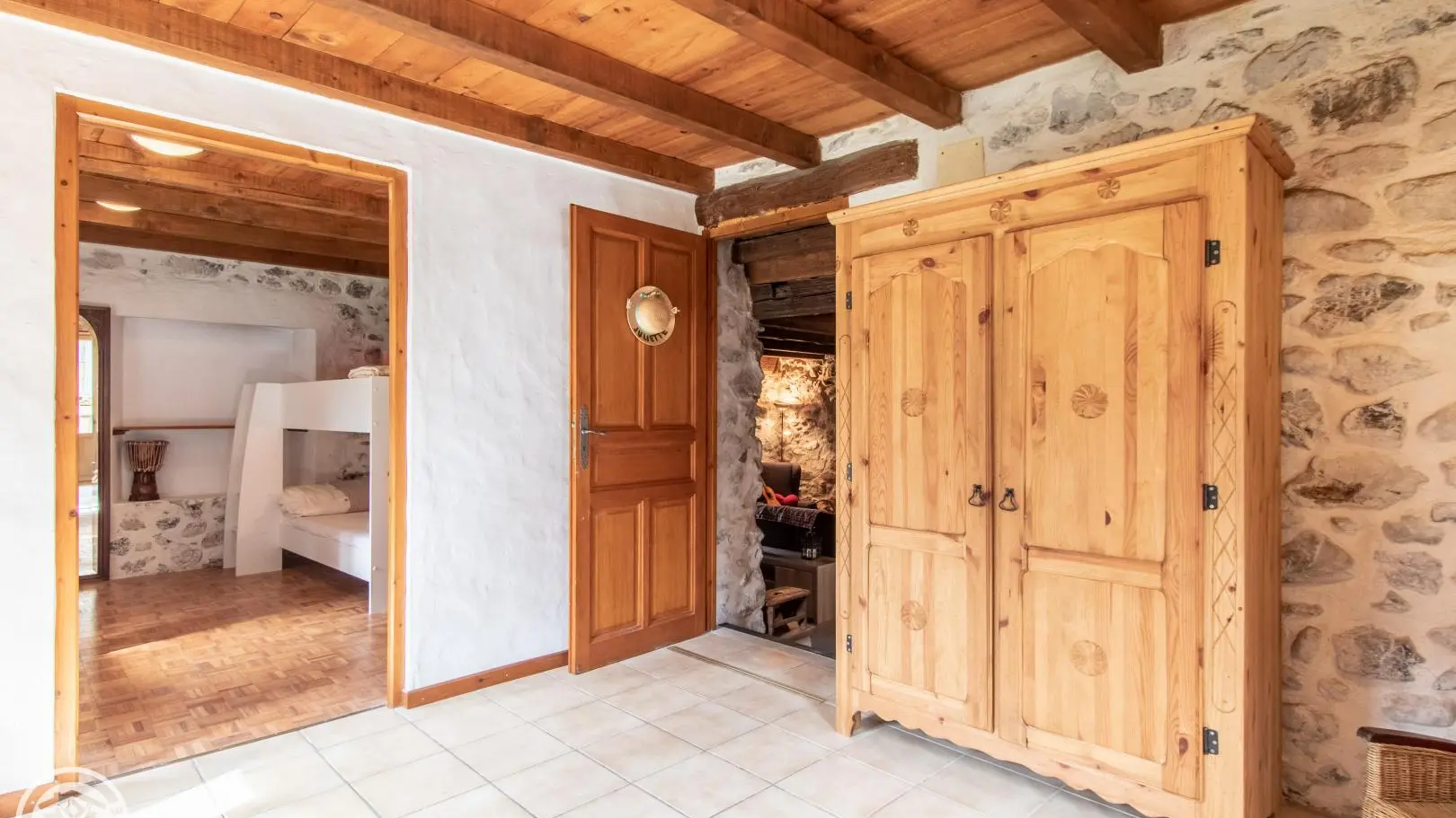 Chambres 1 et accès chambre 2