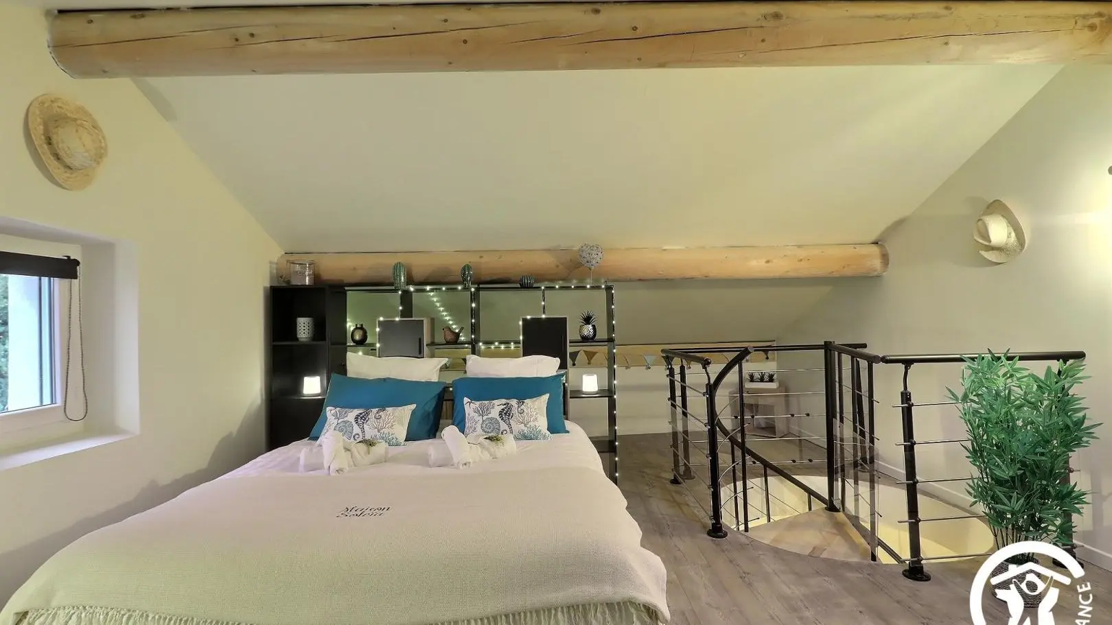 Chambre La Cachette Elégante 
R+2