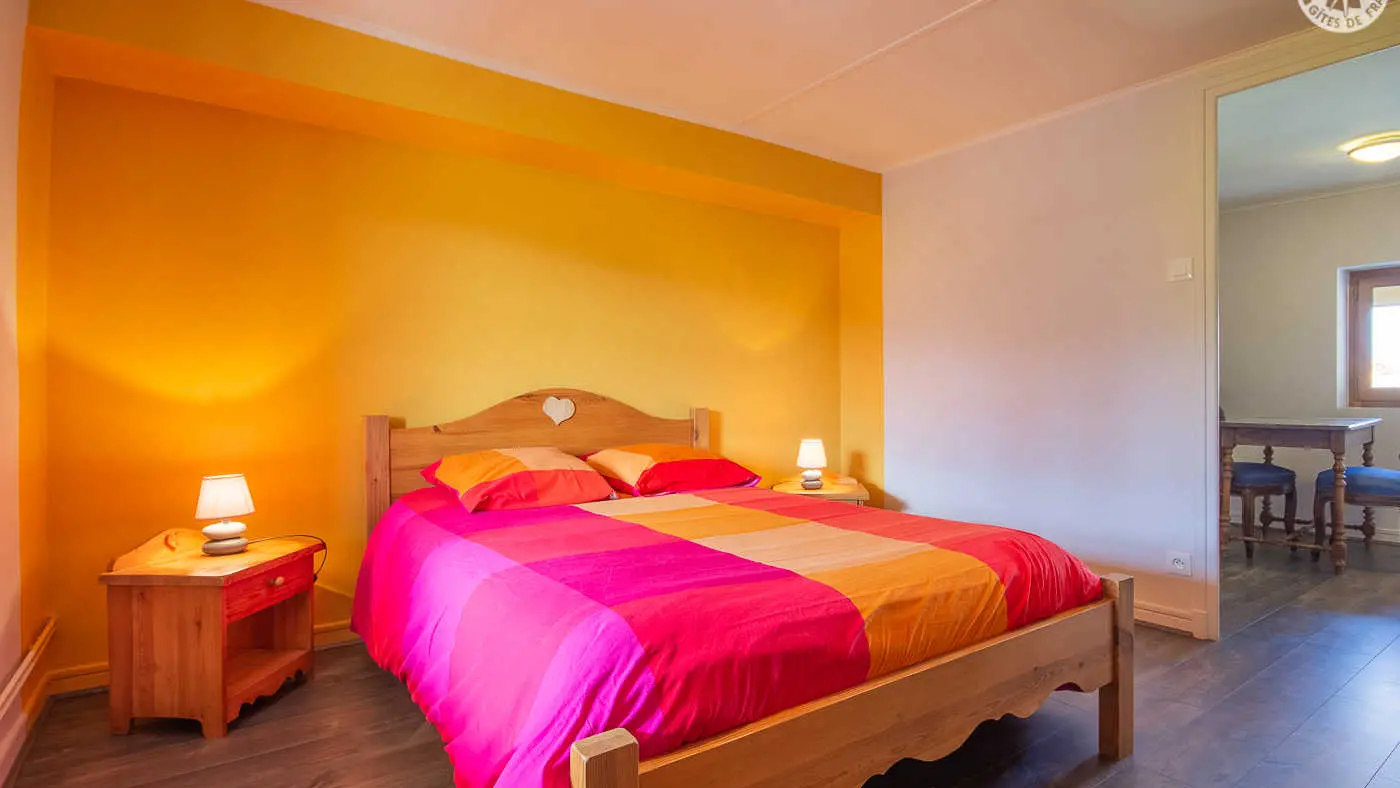 Chambre double à l'étage.