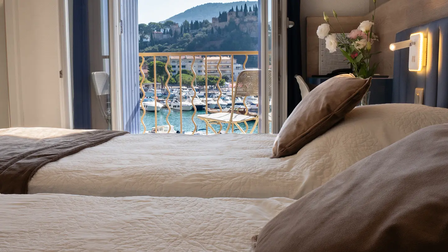 Chambre hôtel Le Golfe à Cassis