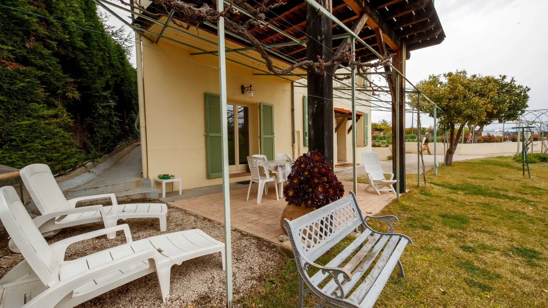 Gîte Chez Tante Jeanne-Espace détente extérieur-Nice-Gîtes de France des Alpes-Maritimes