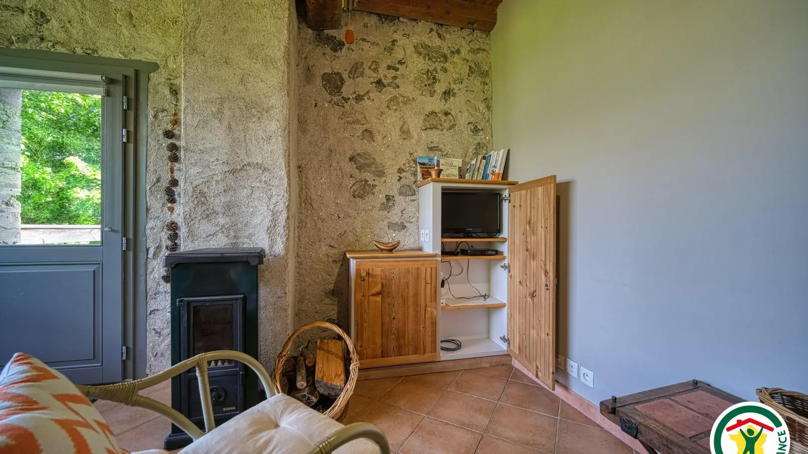 La pièce de vie avec TV