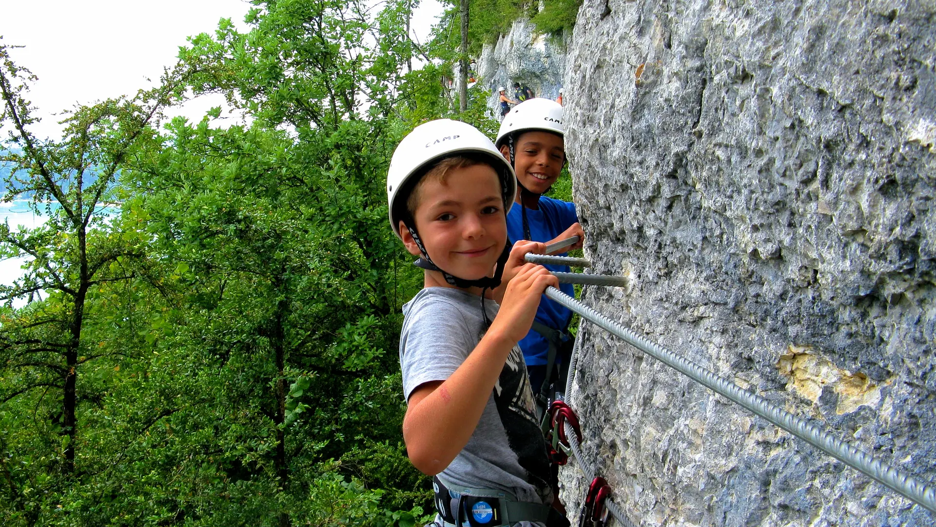via ferrata famille enfant jura morez