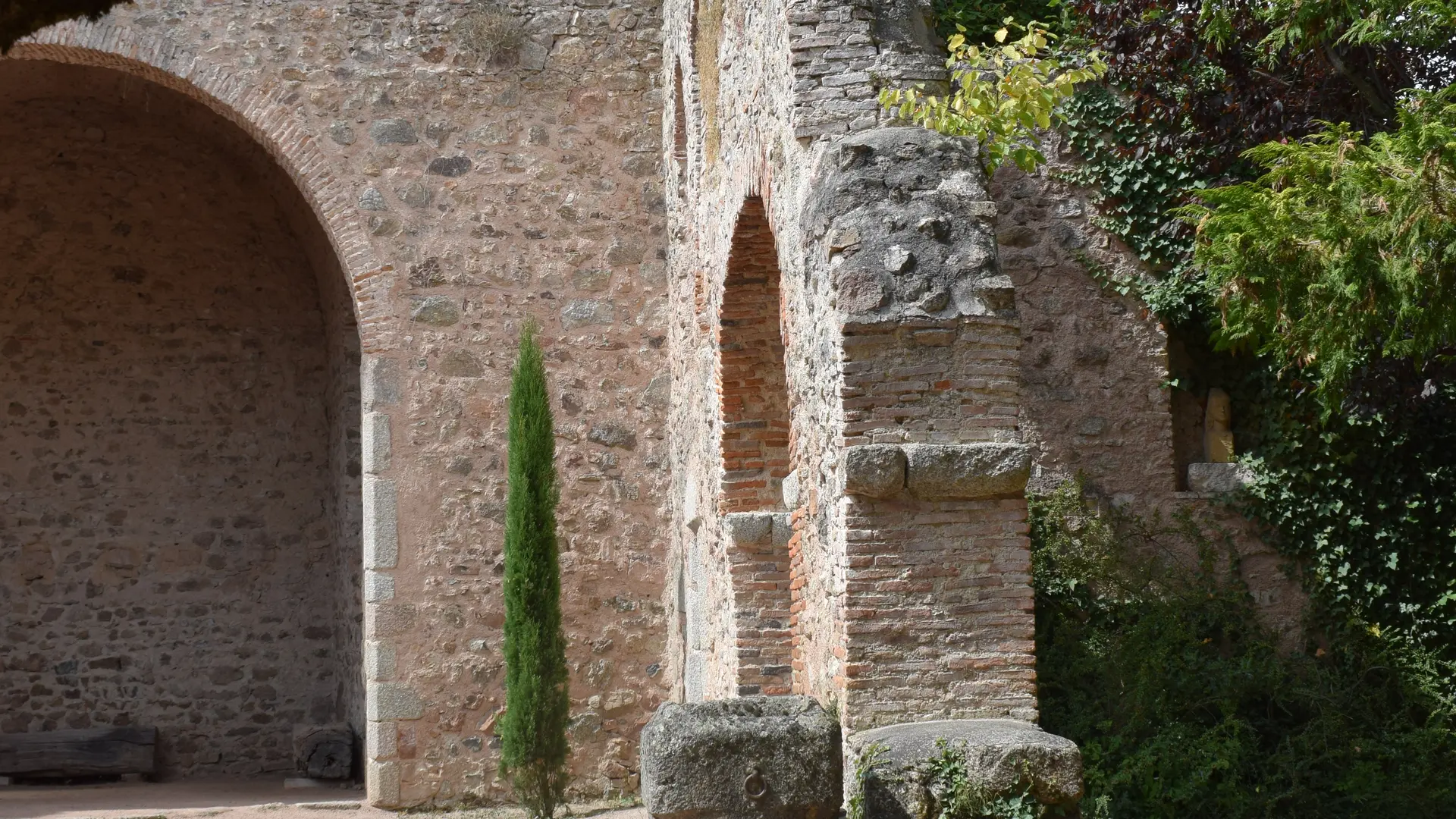 Vieille église Le Crozet