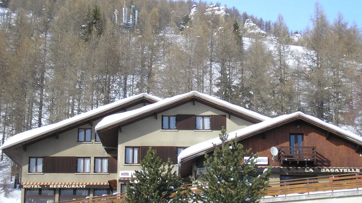 Hotel-restaurant La Bagatelle, Chaillol station, vallée du Champsaur