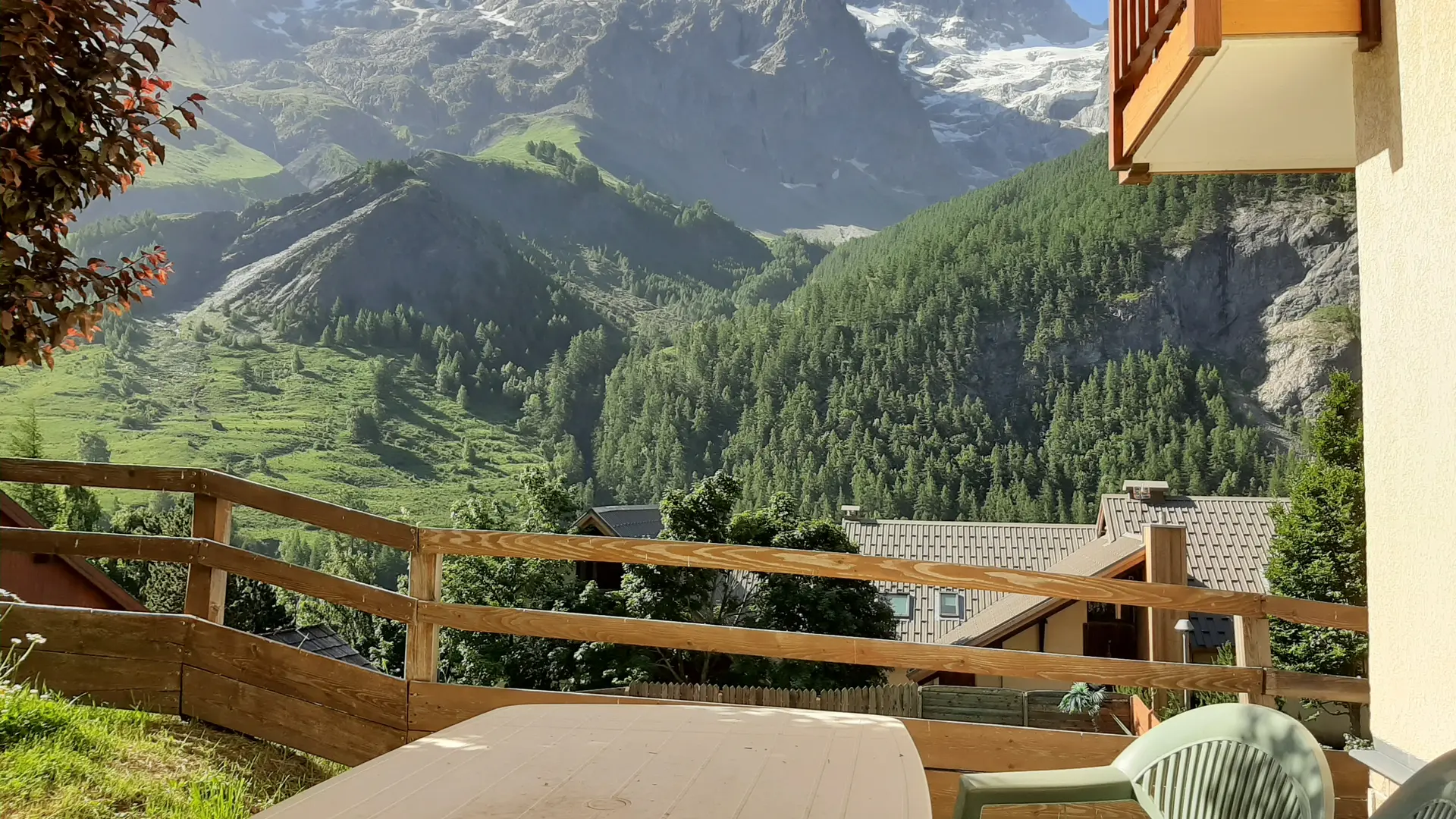 panoramique village -La Grave - Face à la Meije