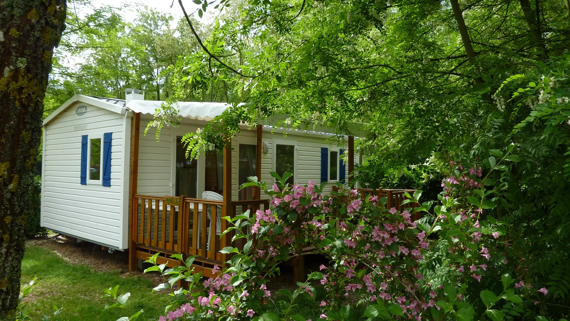 Mobil-home du camping du lac de Cormoranche