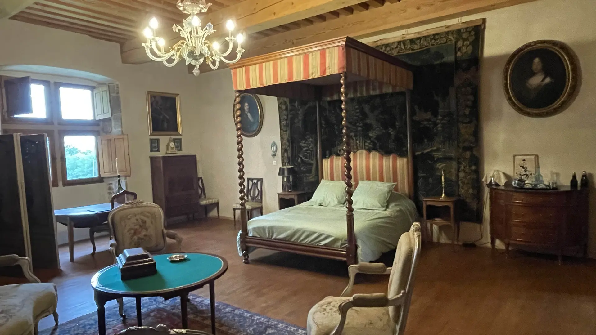 Grande chambre (chambre d'amis)