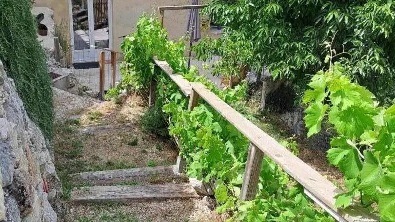 L'accès au Gîte Luna Estella Gîtes de France Alpes-Maritimes à Tourrette Levens