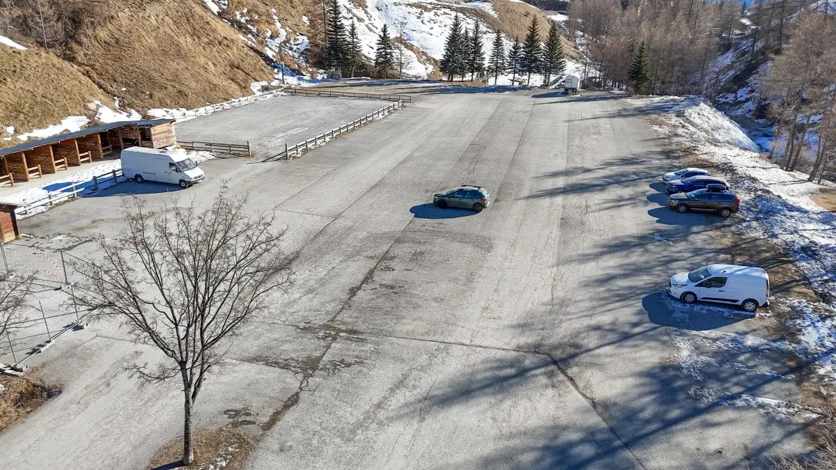Parking du centre équestre_La Foux d’Allos