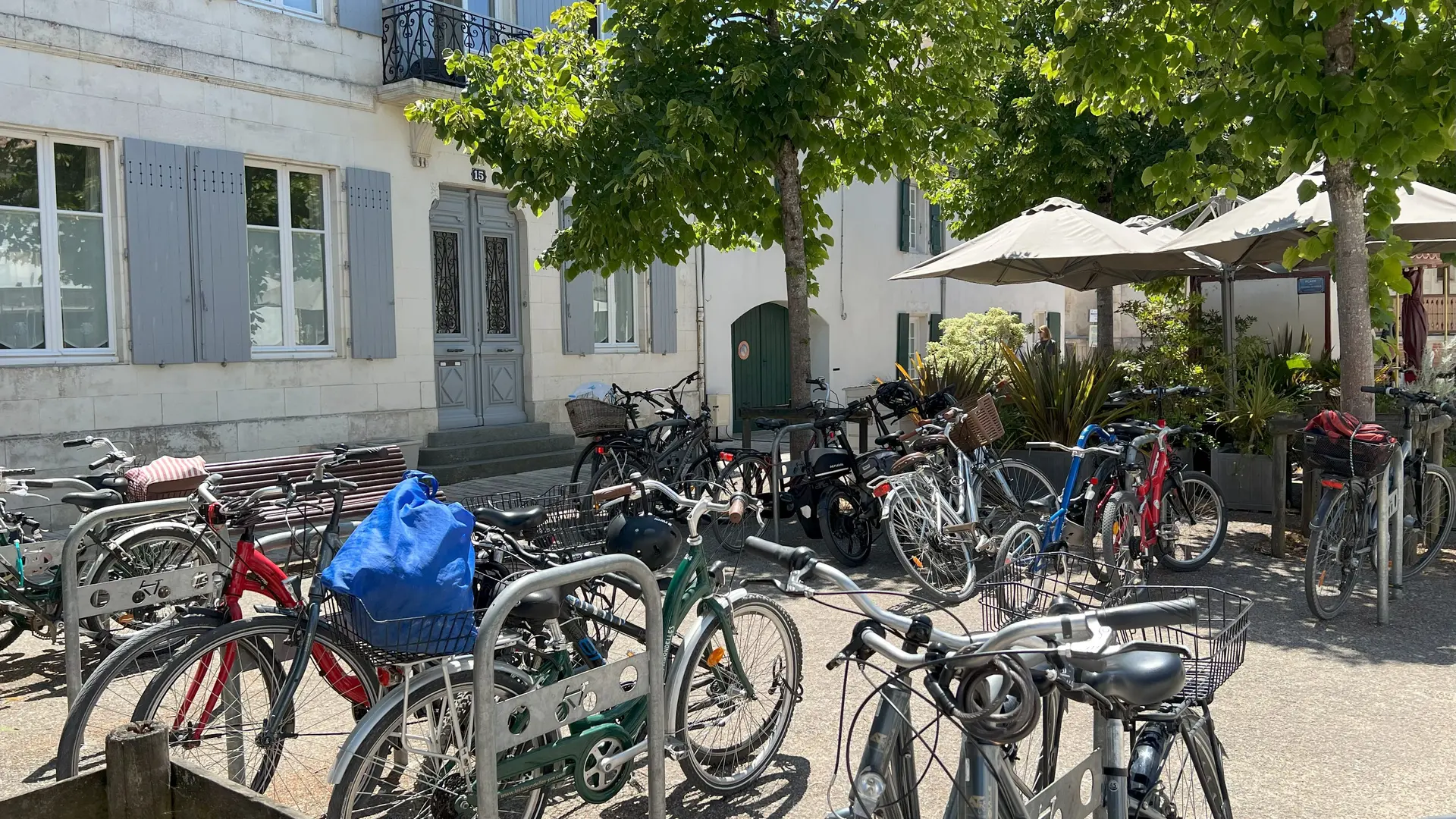 Parking vélos - Place Carnot La Couarde-sur-Mer