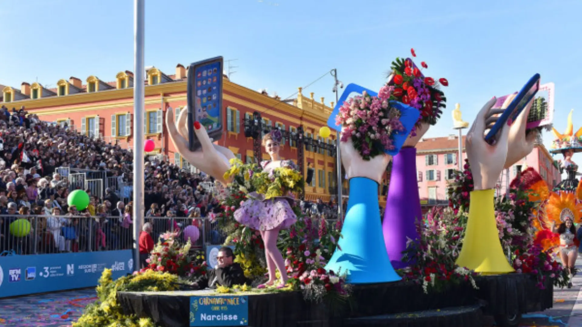 Char bataille fleurs