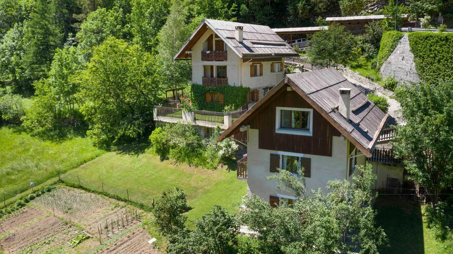 Gîte Les Cerisiers-Les gîtes-Saint-Étienne-de-Tinée-Gîtes de France des Alpes-Maritimes