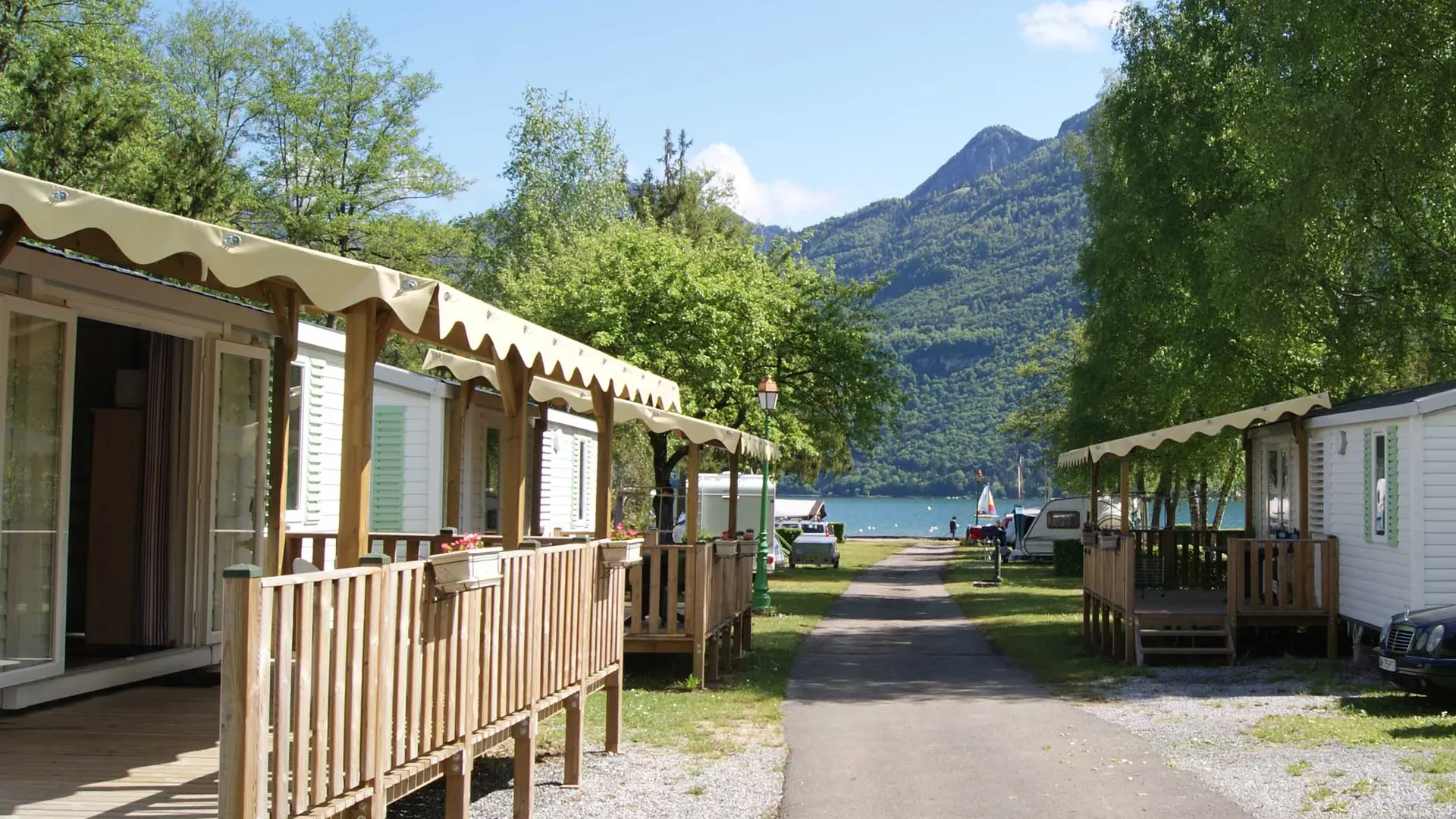 Mobil-home vue lac d'Annecy