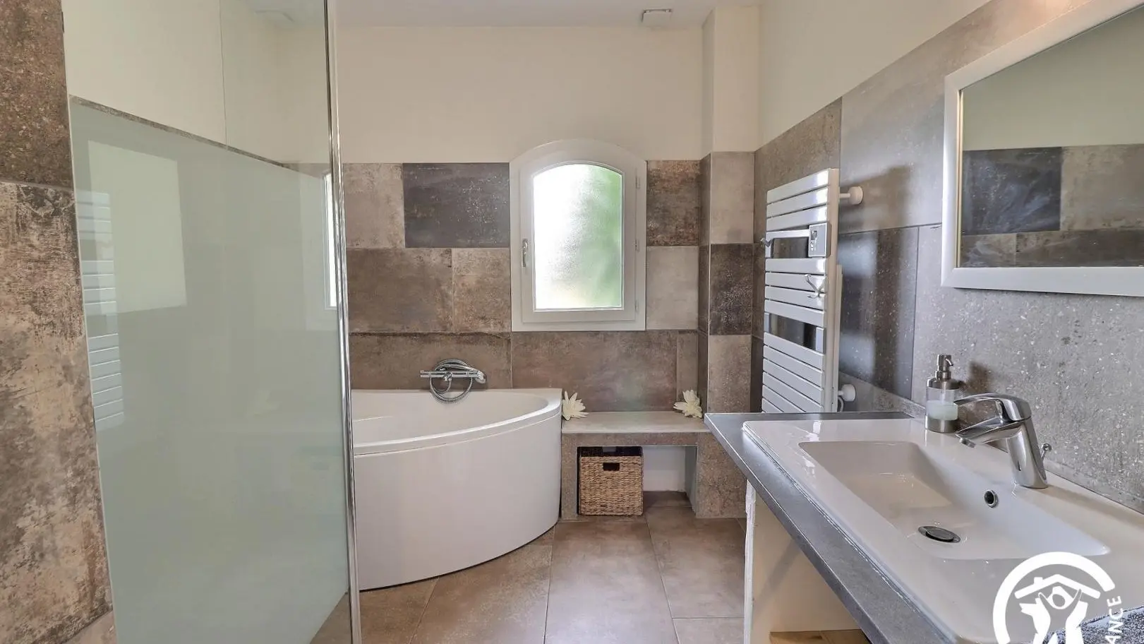 Salle de bain du rez-de-chaussée