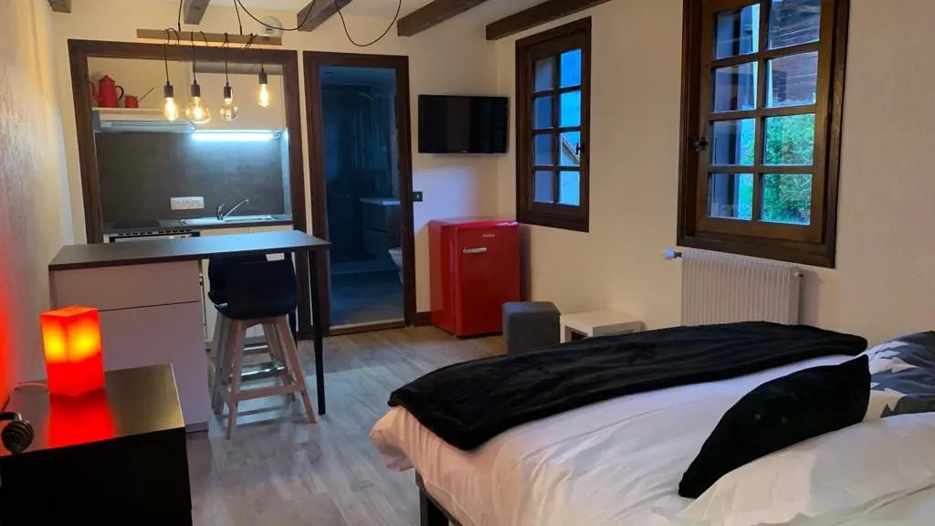 Chambre et petite cuisine