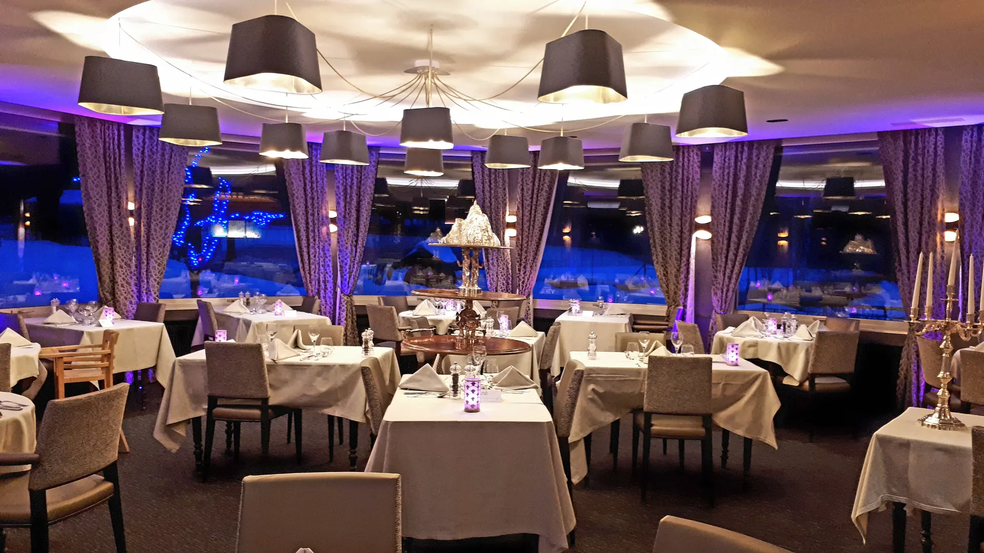 hotel aiguille du midi restaurant