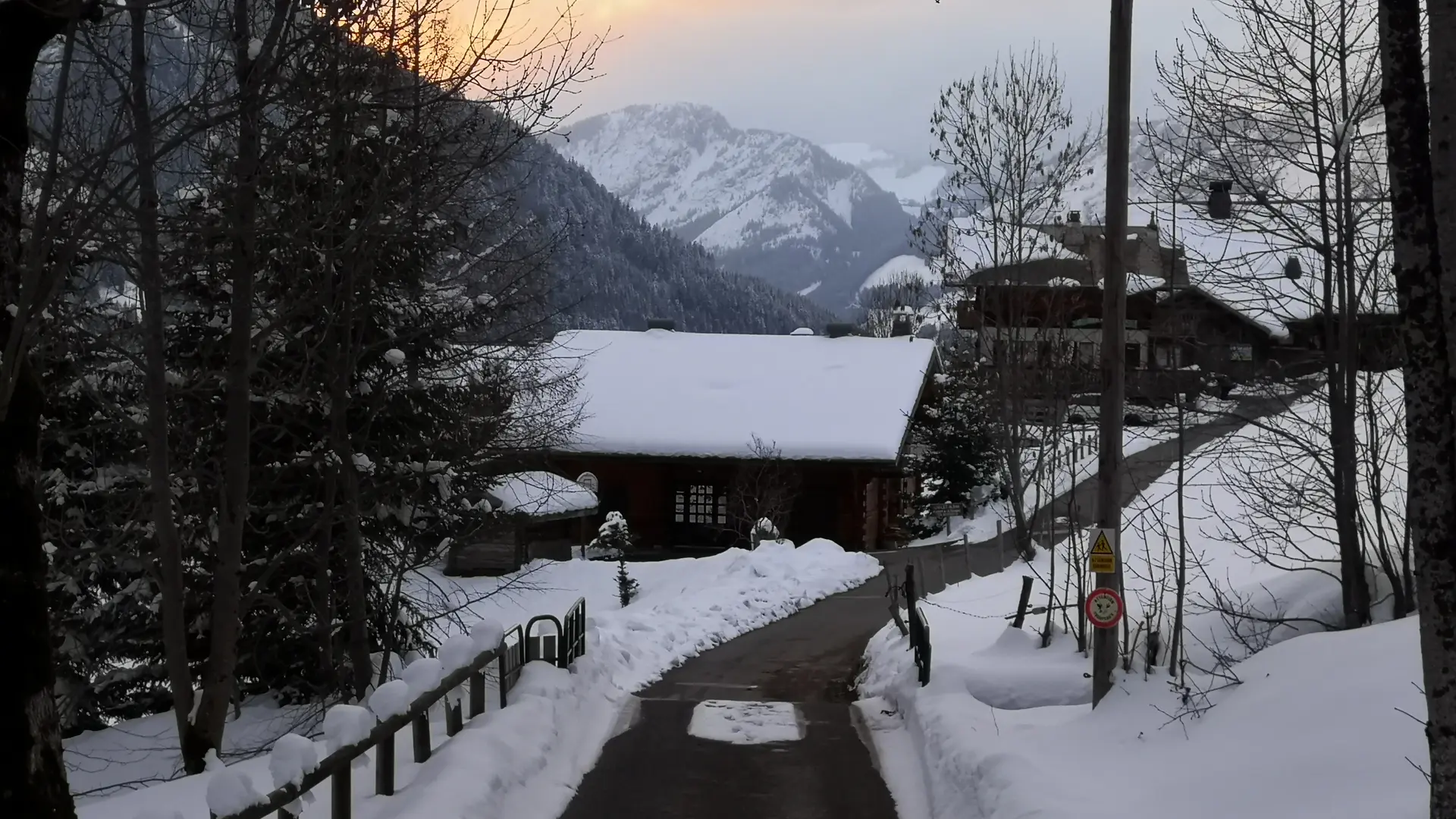 Le chalet en hiver