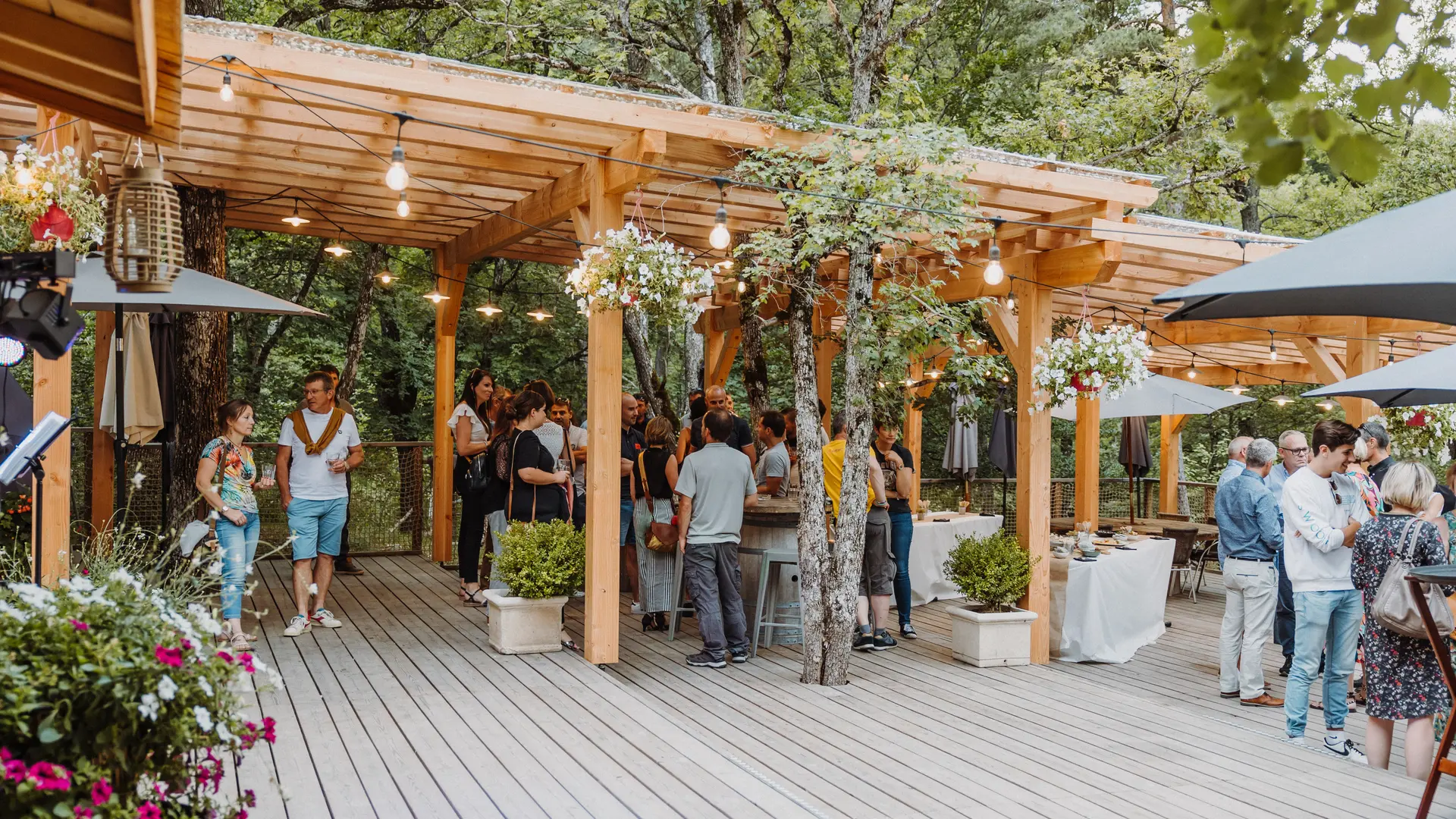 La Paillote du lac - LE SAUZE-DU-LAC