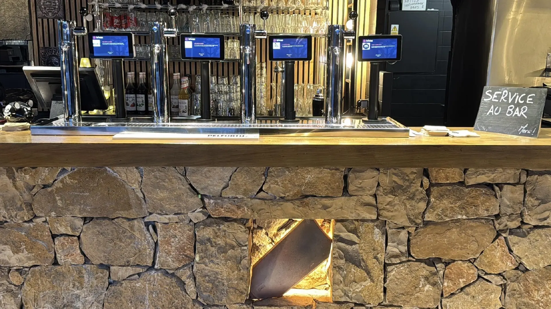 Le Bar