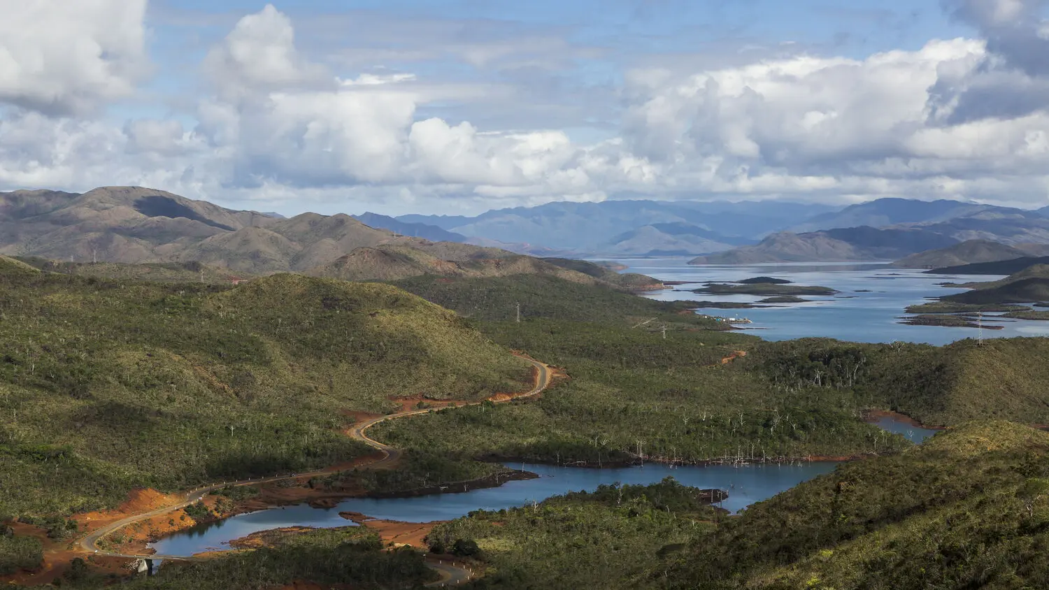 Yaté Lake