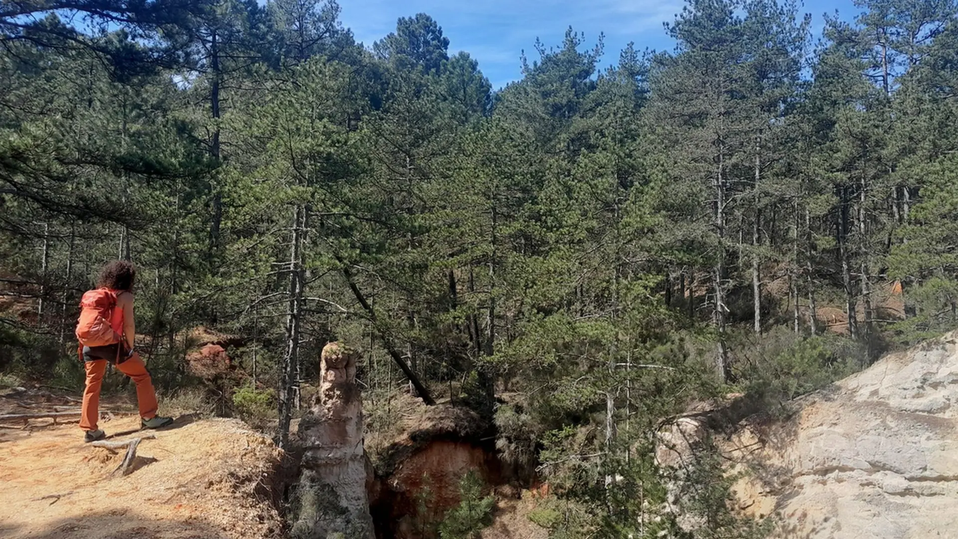 Sur le chemin de la Croix de Christol