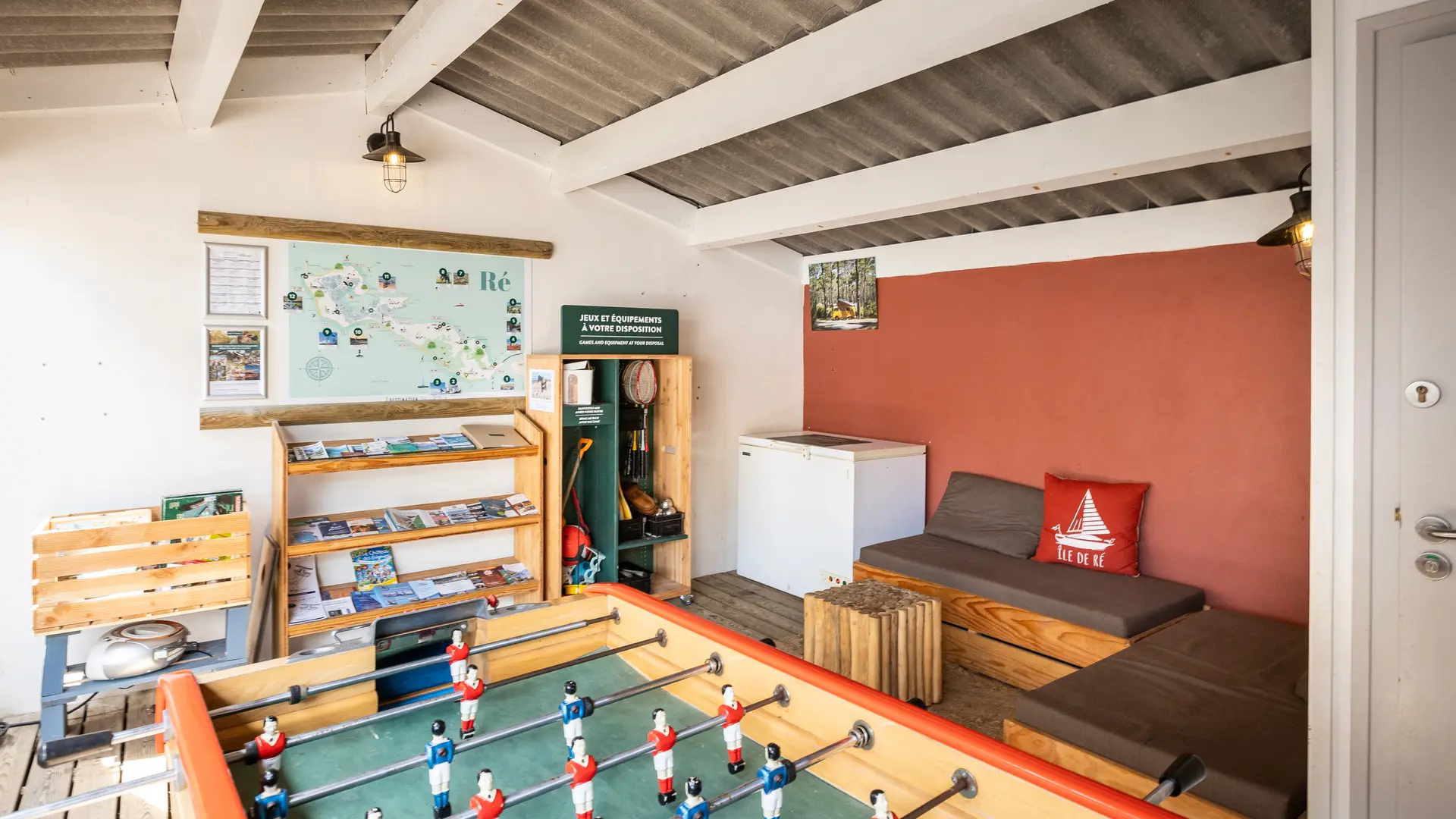 Espace détente et jeux à l'accueil