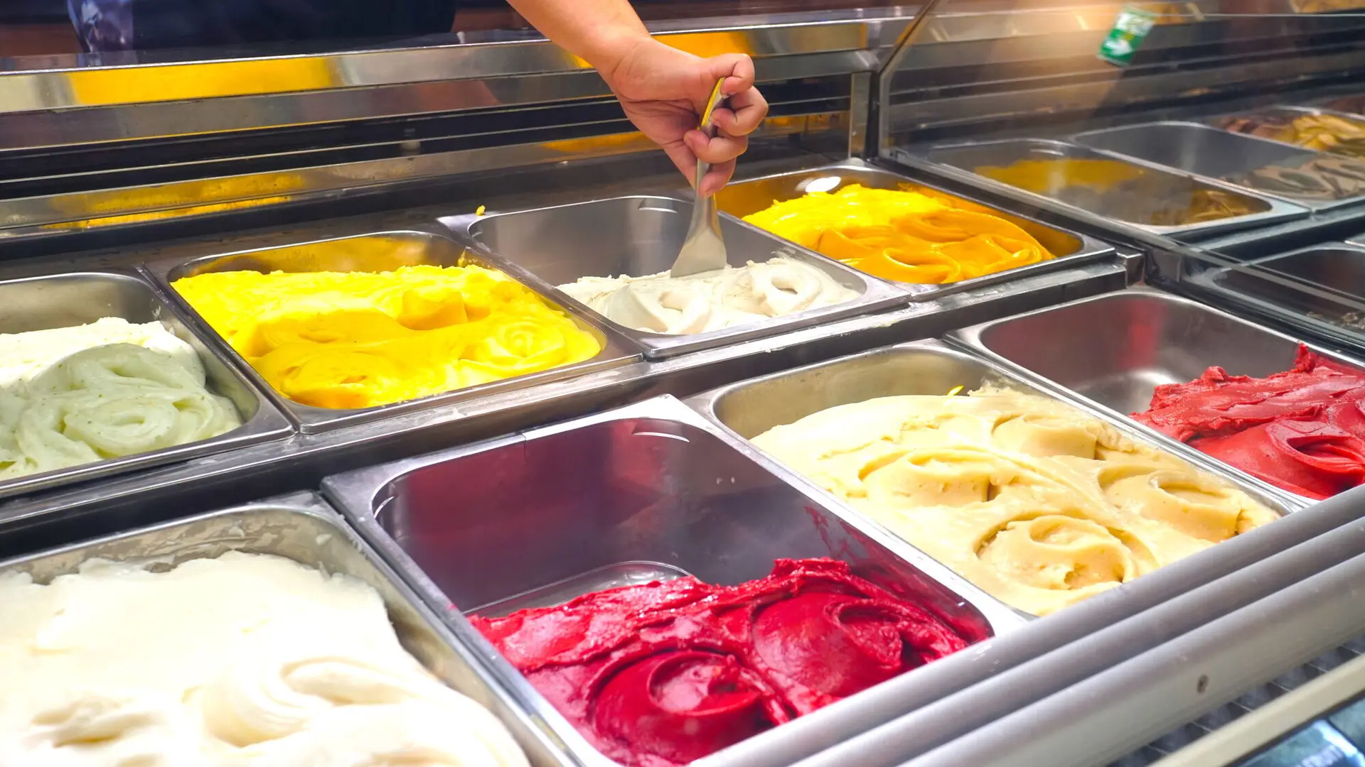 Many ice cream flavours to choose from - Amorino