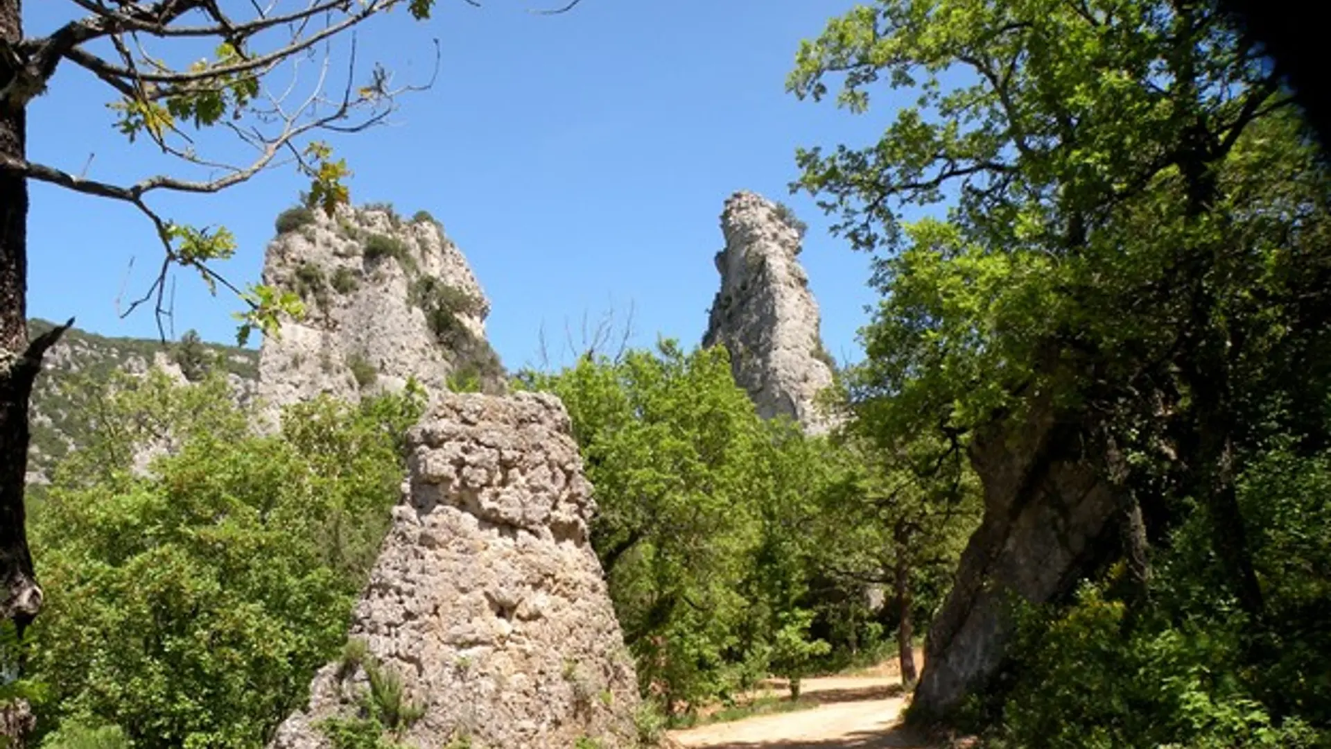 Les Aiguilles depuis Méounes
