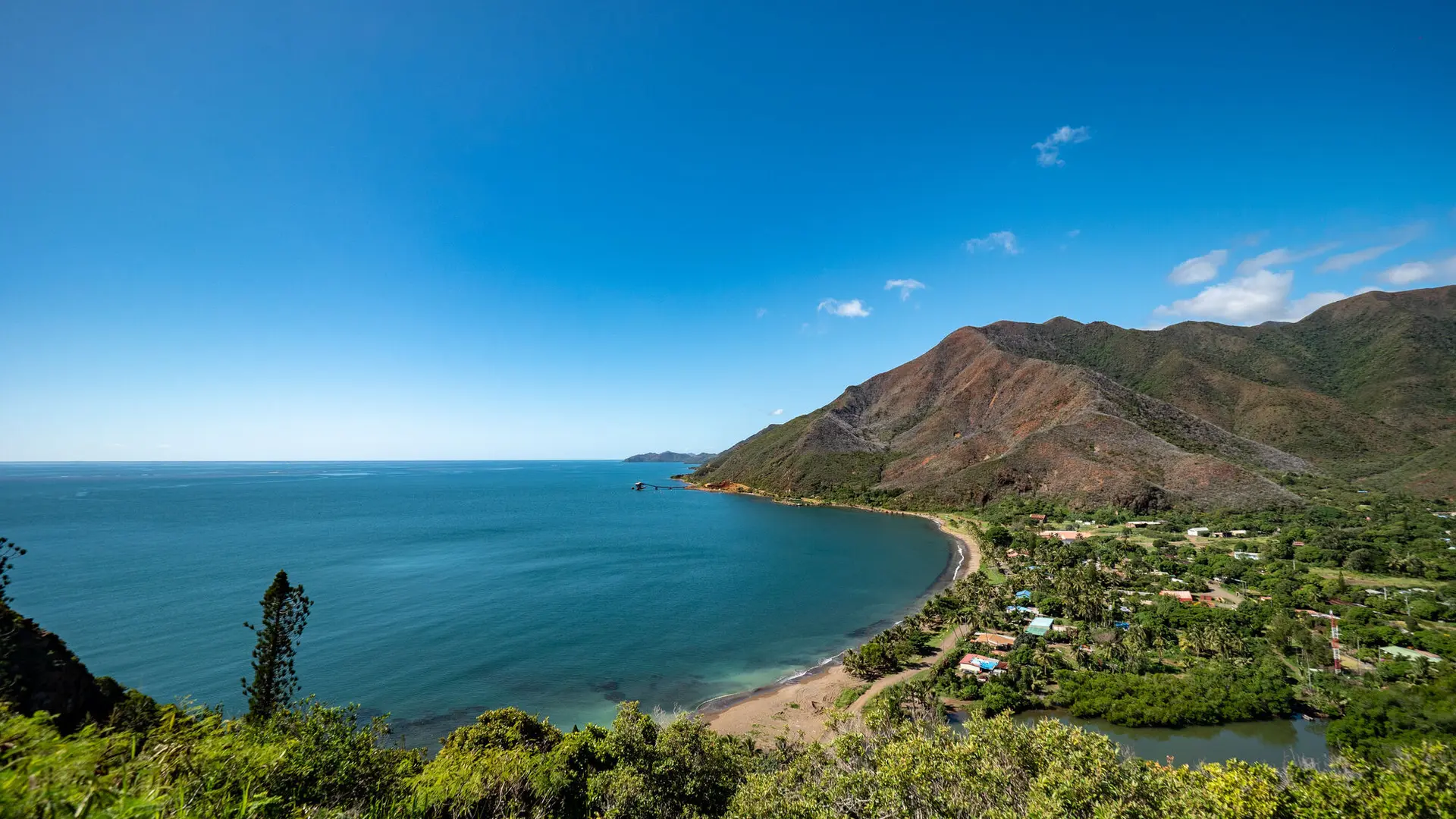 Baie de Bota Méré à Thio