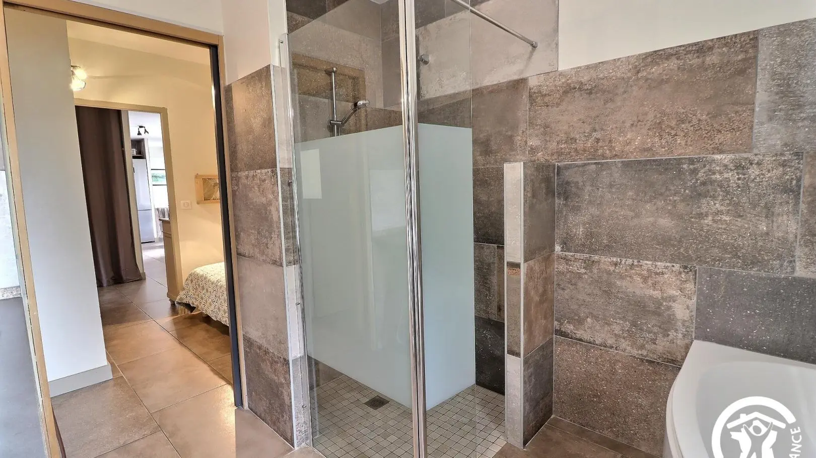 Salle de bain du rez-de-chaussée