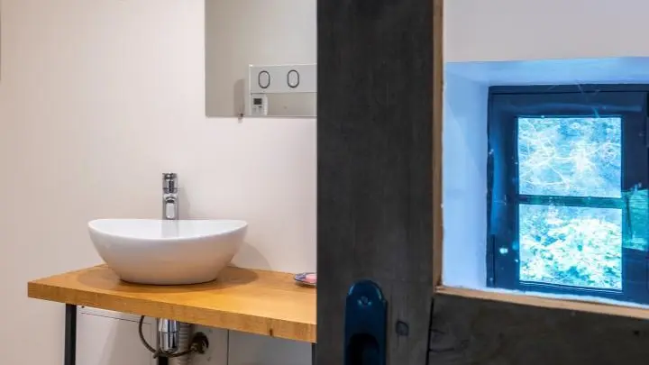 Salle d'eau chambre/suite N+2 Mas d'Osmeea (8 pers.) à Roquefort les Pins Gîtes de France Alpes-Maritimes