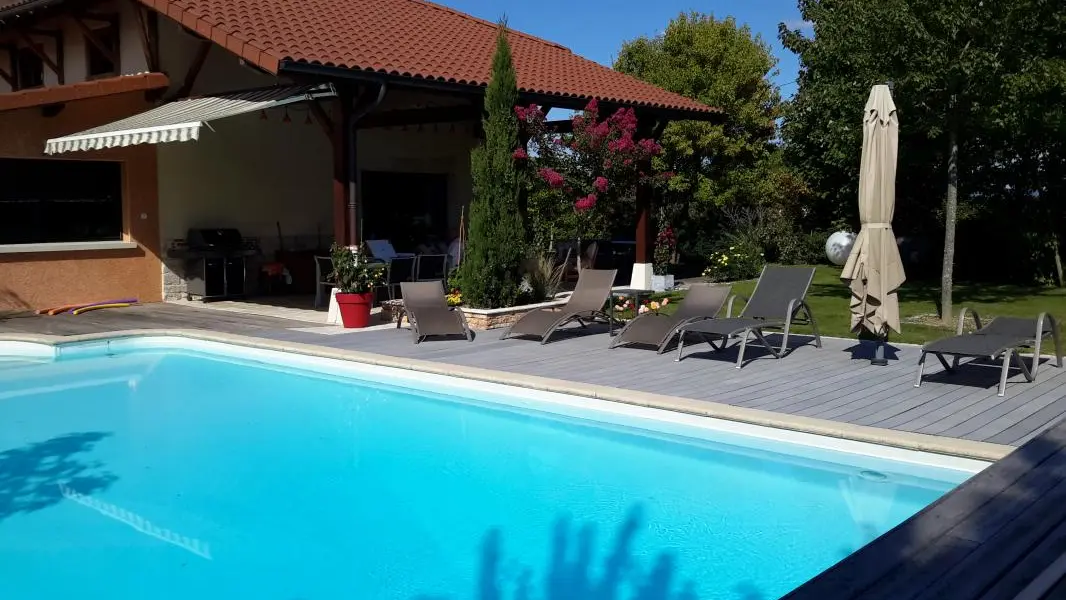 Côté piscine