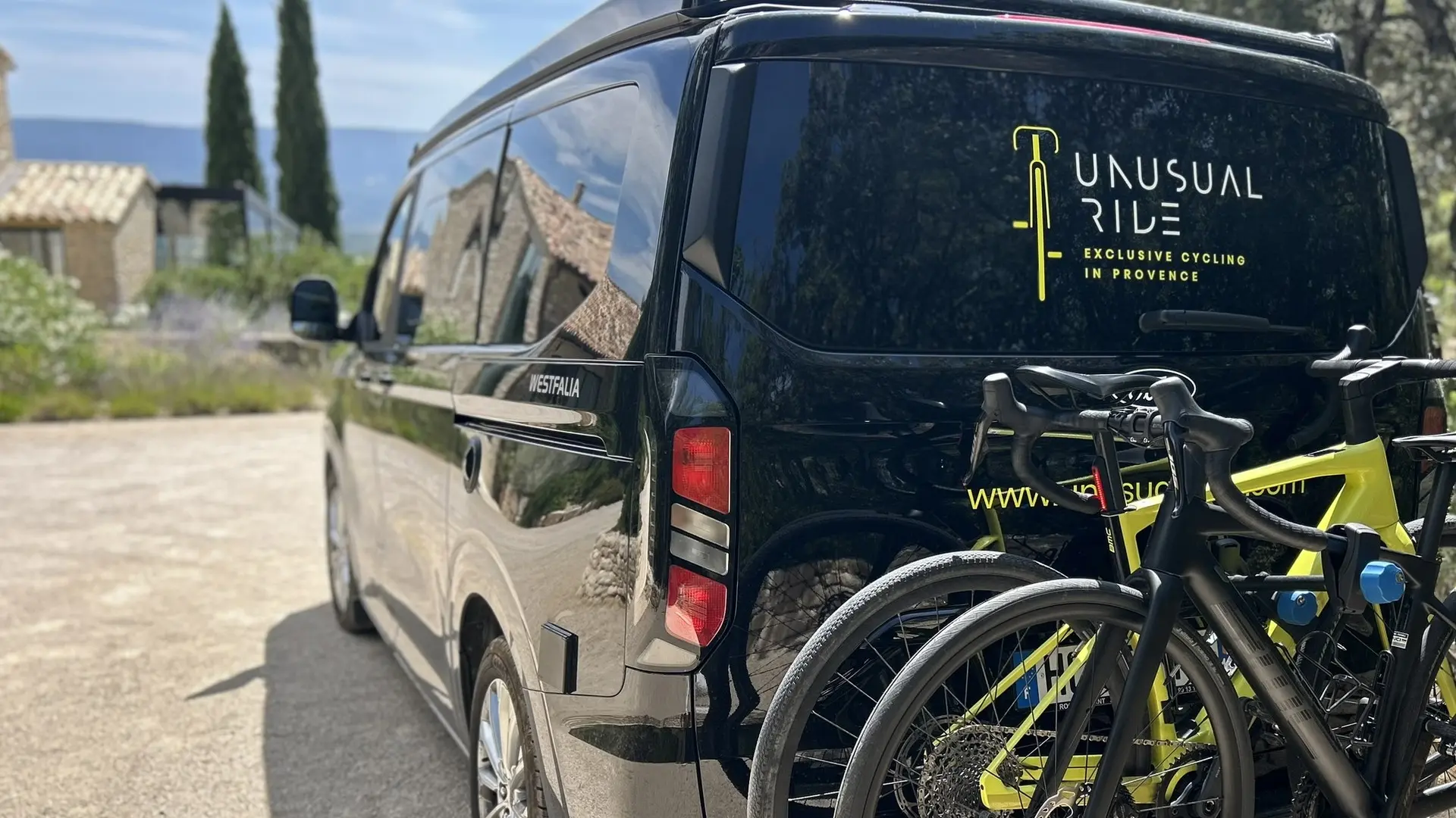 Unusual Ride Cycling tour guide in Aureille Transport van