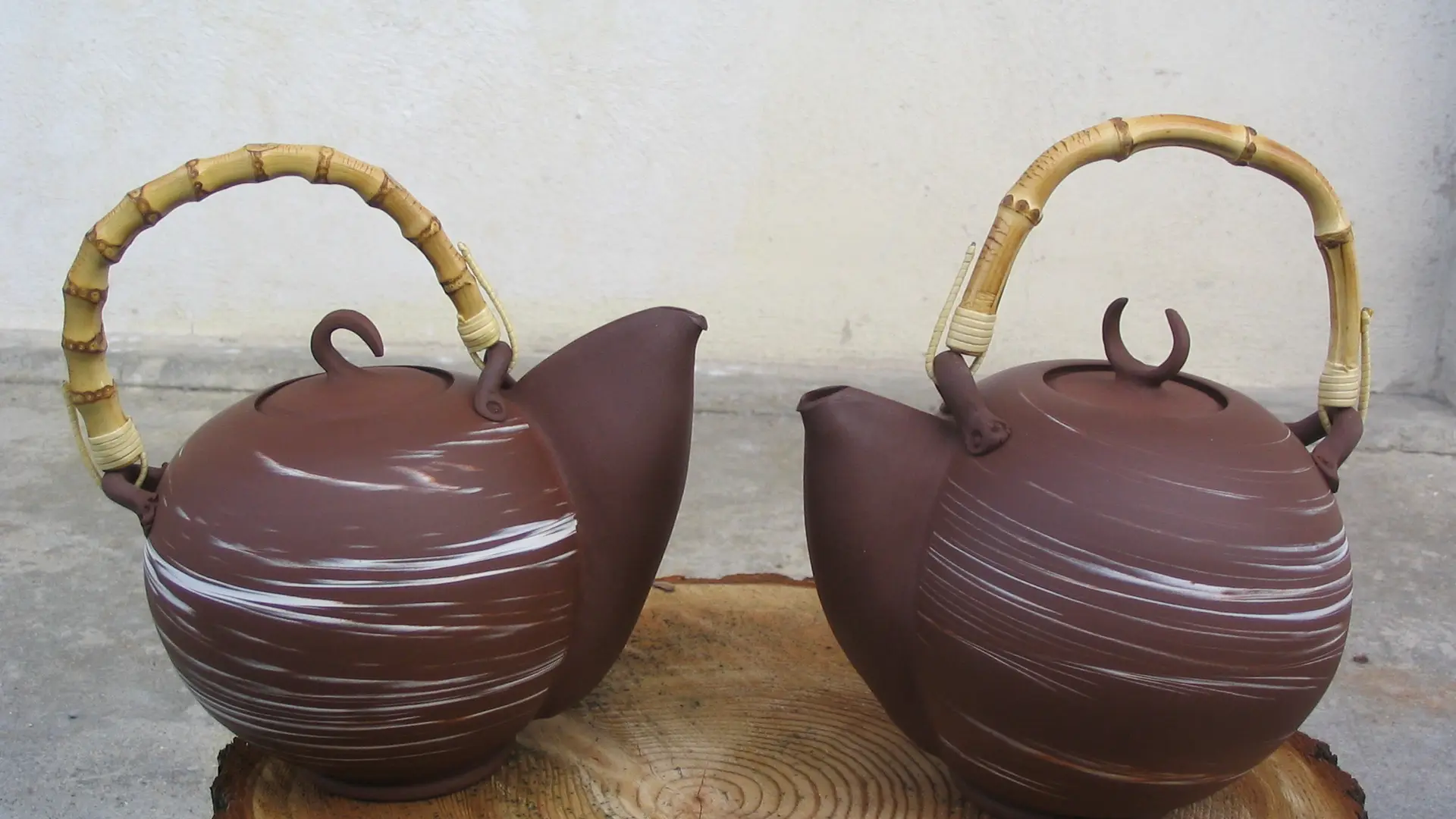 Théières en faïence haute température décorées de fils de porcelaine ~1,5 litre