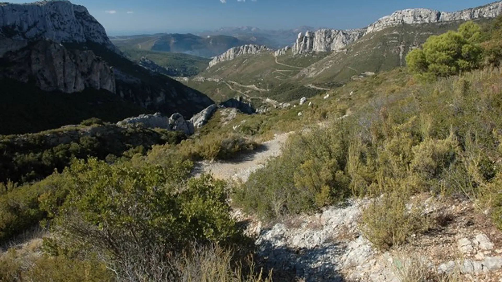 Le paysage aux alentours de la glacière
