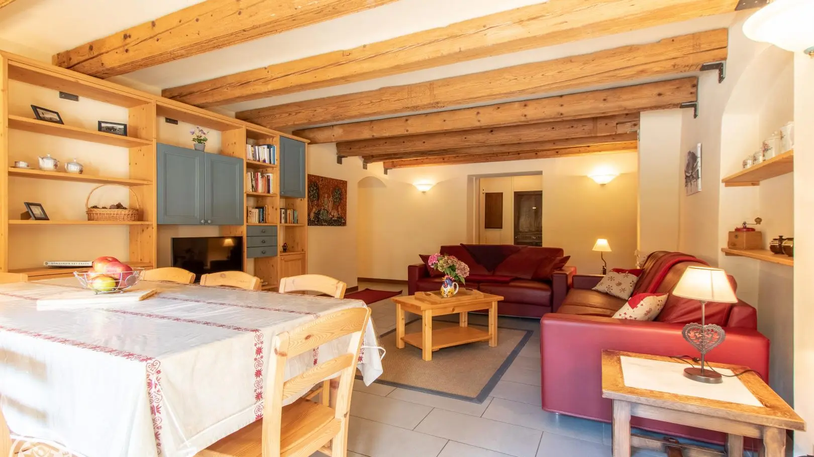 Espace repas et séjour