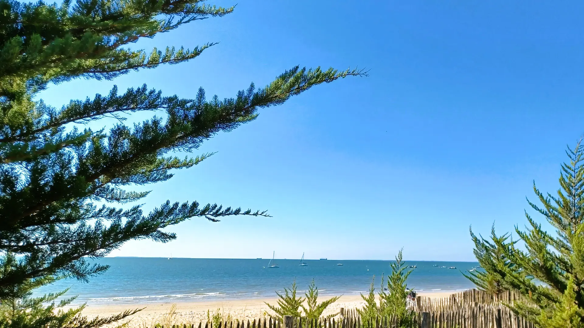 Vue du la plage sud de Rivedoux-Plage