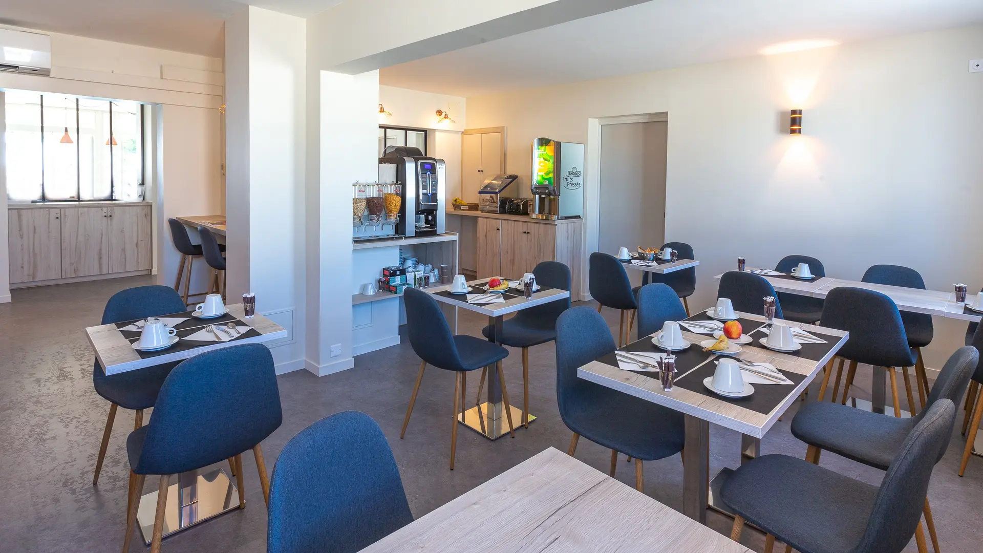 Salle de petit-déjeuner