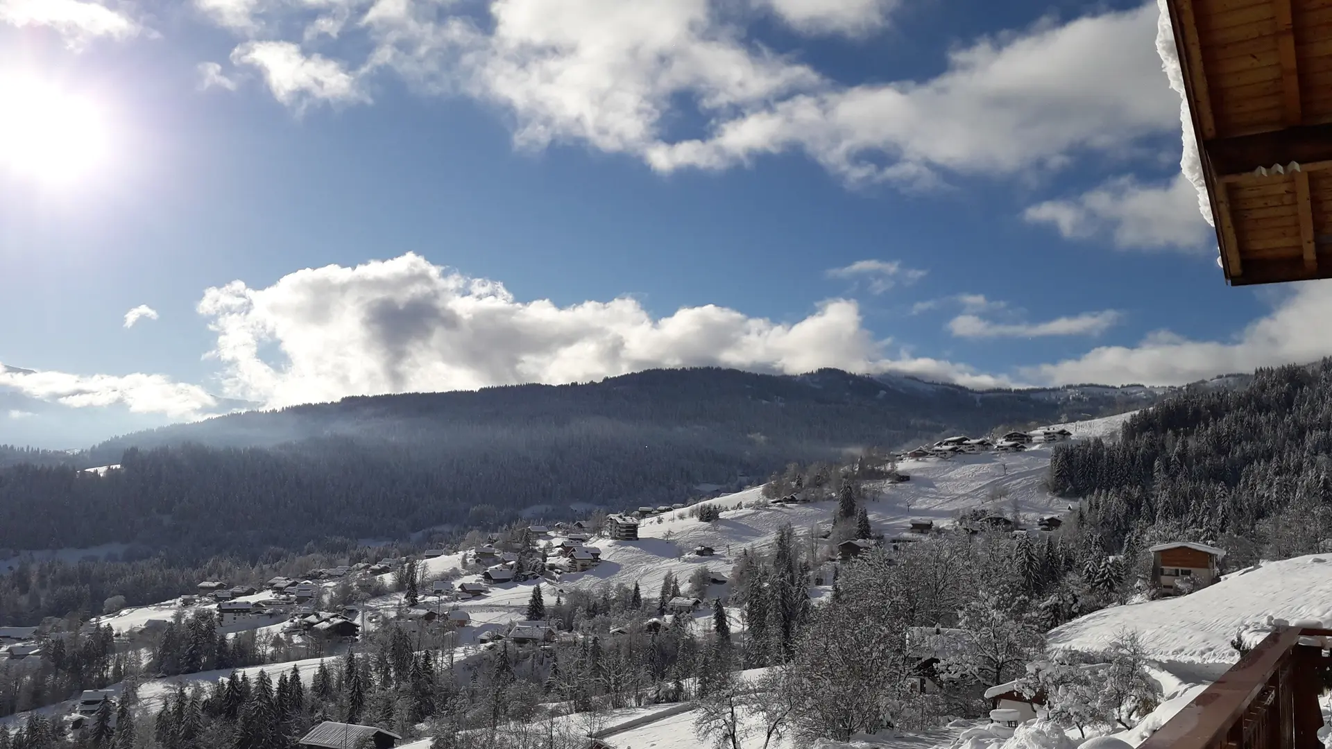 Vue village depuis le balcon hiver