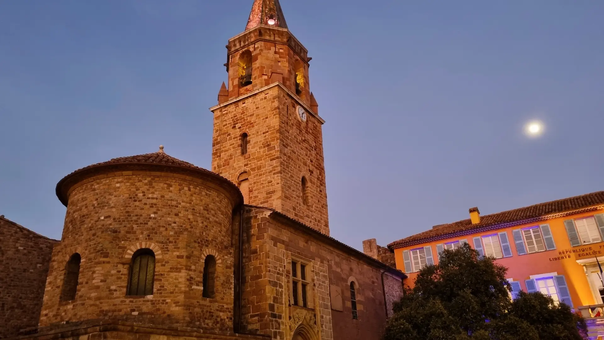 Cathédrale Saint-Léonce