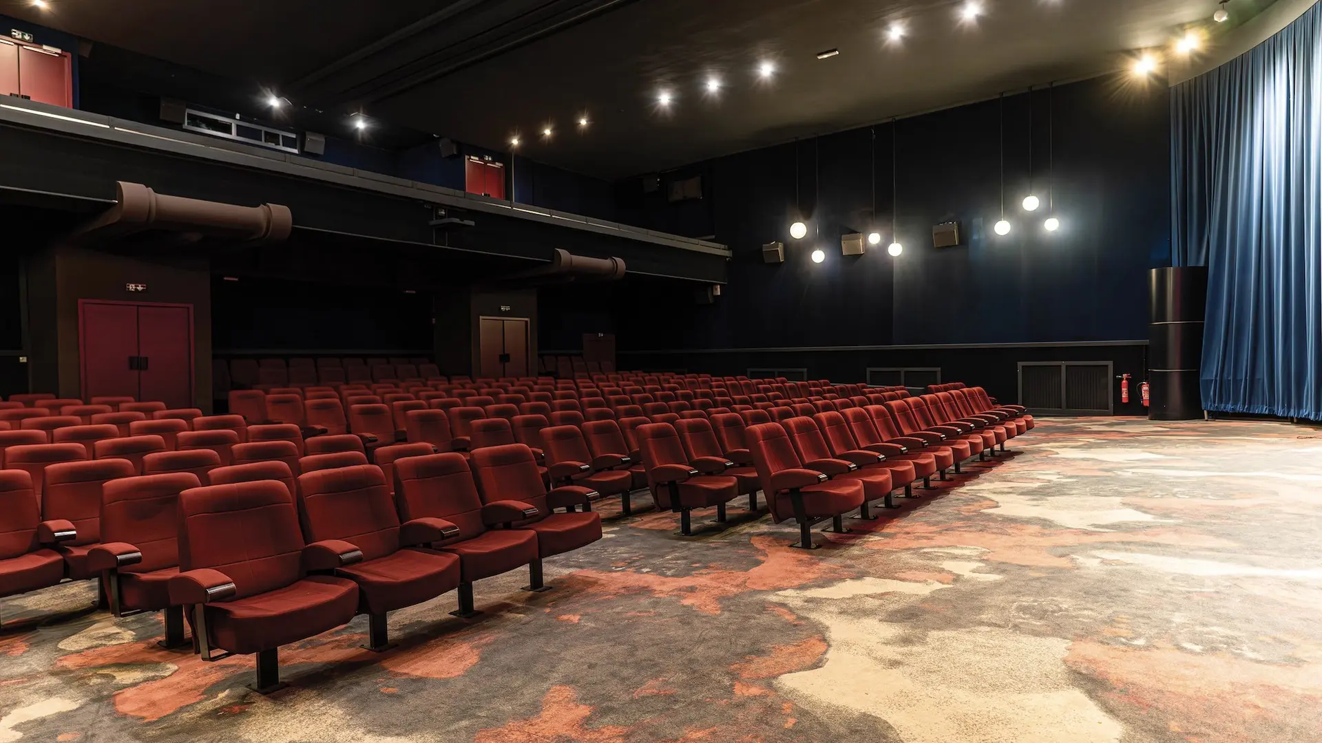 Salle 1 - 350 places + 10 PMR