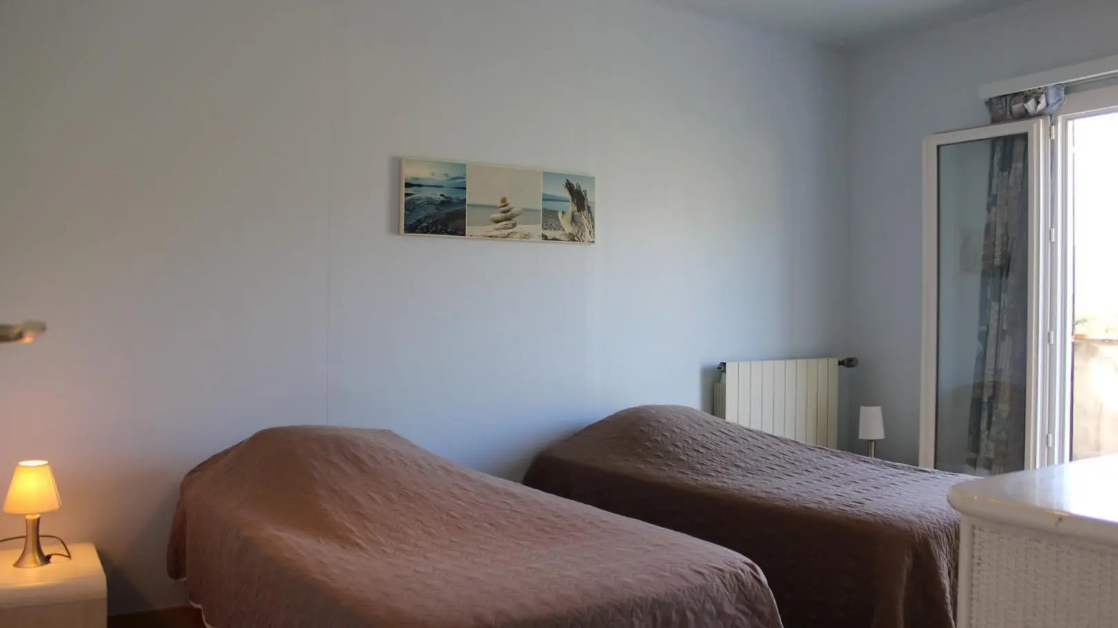 Gîte Ferion-Chambre-double-Contes-Gîtes de France des Alpes-Maritimes