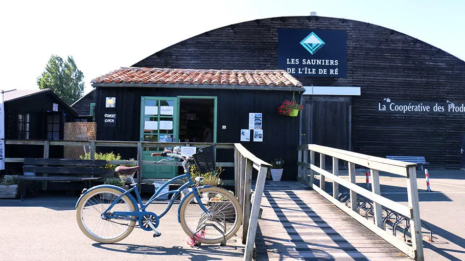 Entrée de la cabane des Sauniers