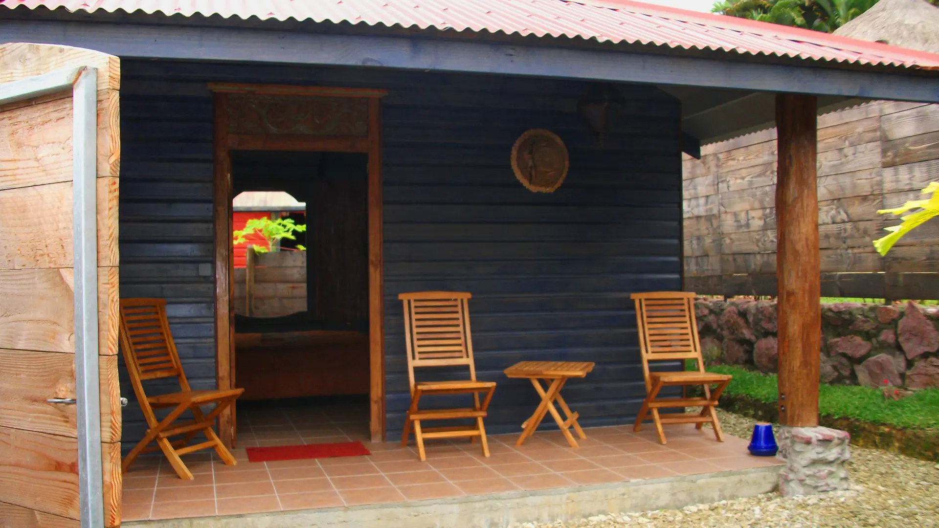 chalet, bungalow, côte océanienne, poindimié