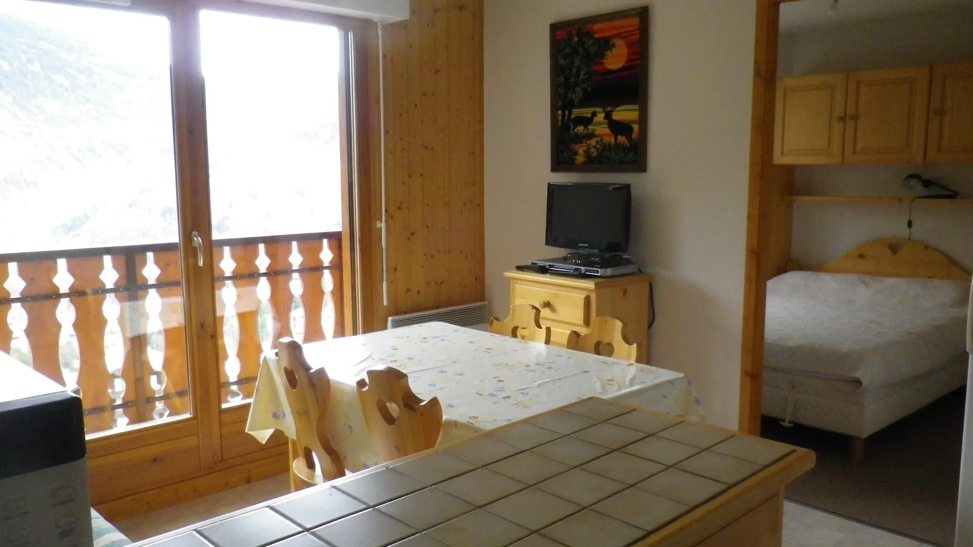 coin séjour et chambre