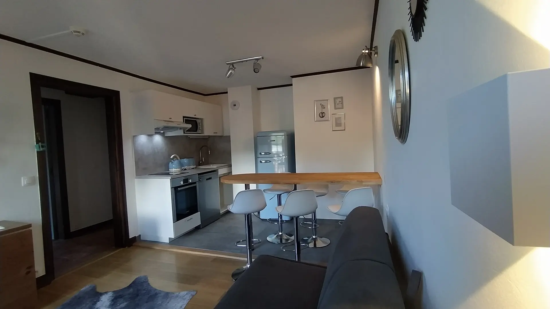 Salon et cuisine