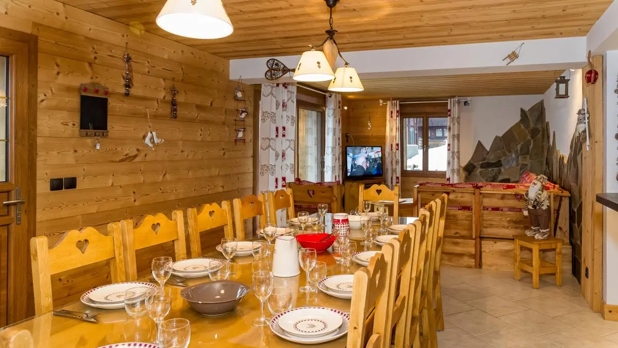 salle à manger et coin salon