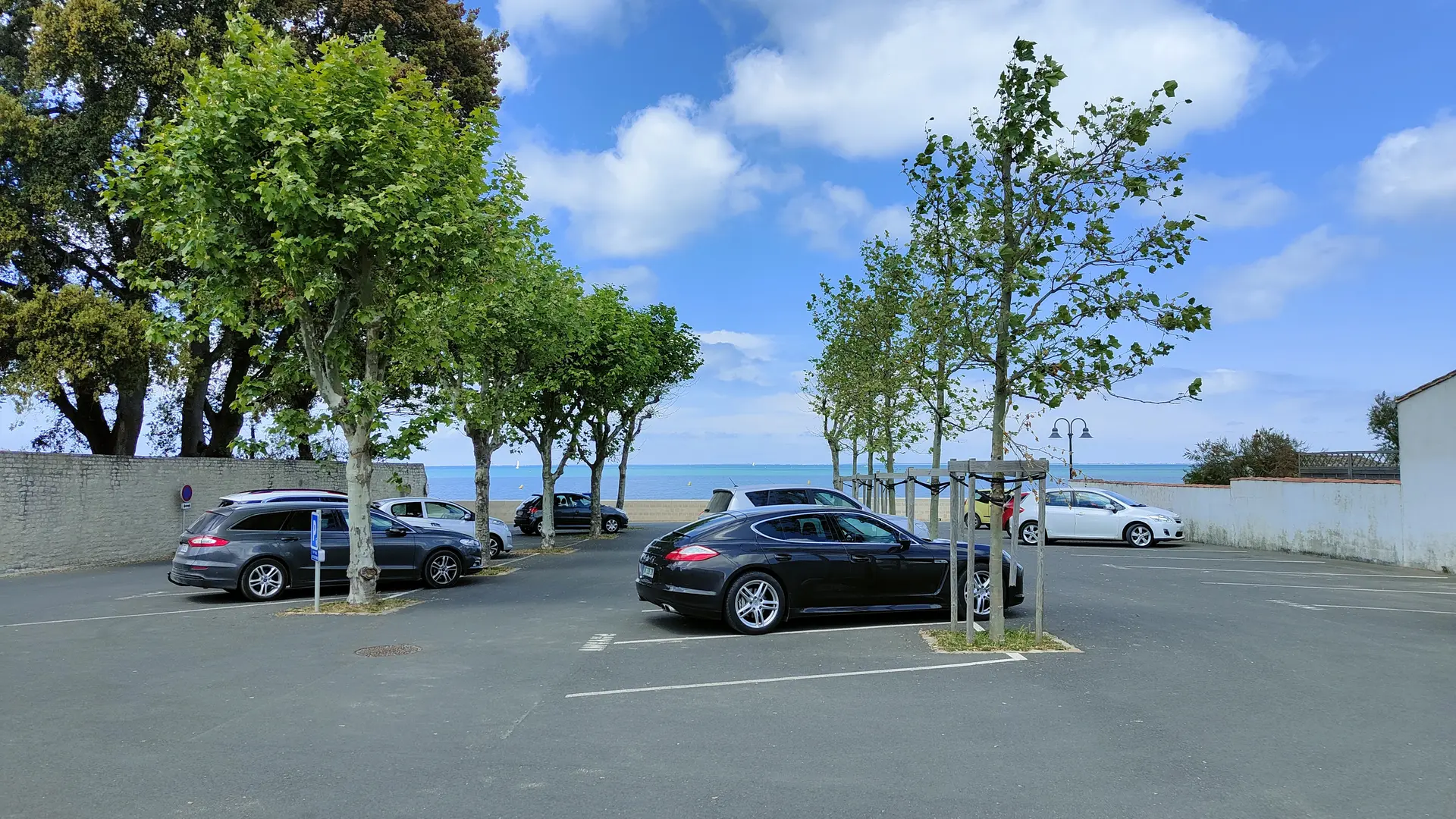 Parking de l'Arnérault Ouest