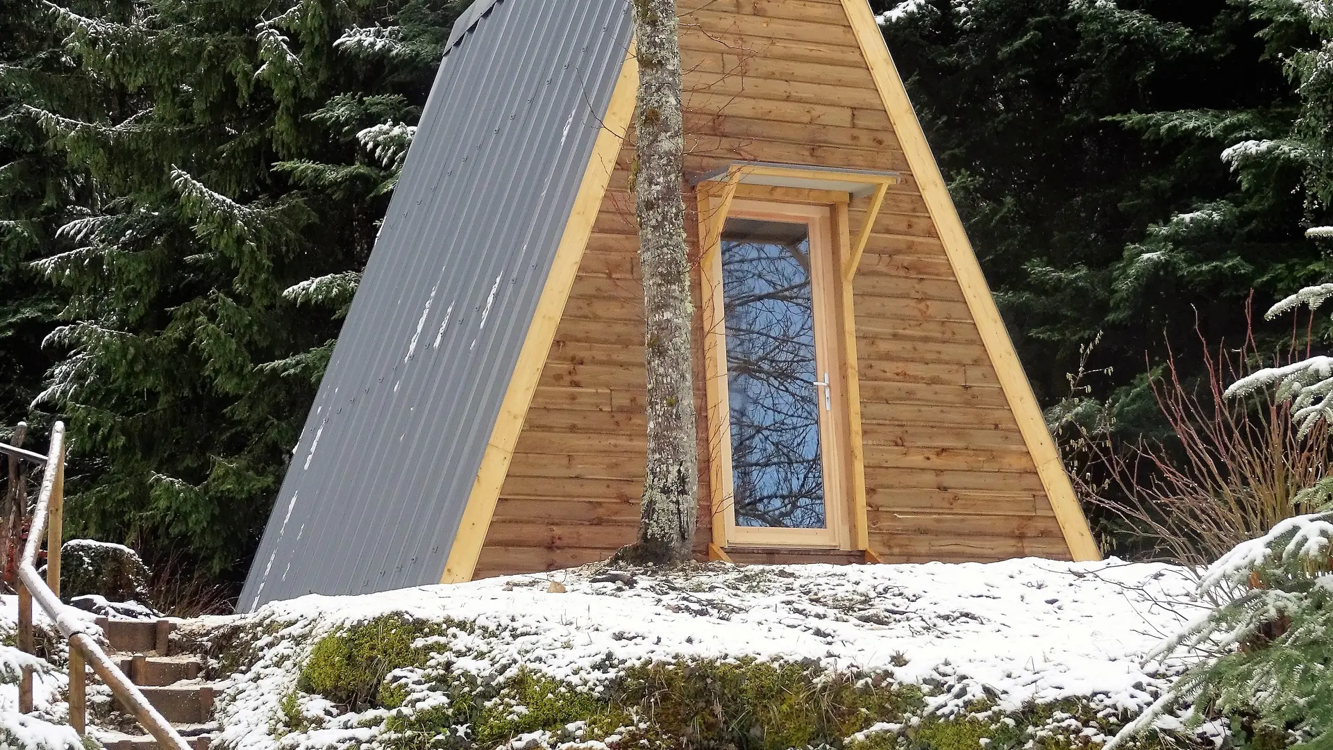 Tipi bois Espace Rivoire